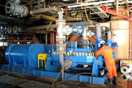 KHP系列臥式中開多級離心泵在中海油海上平臺使用現場
